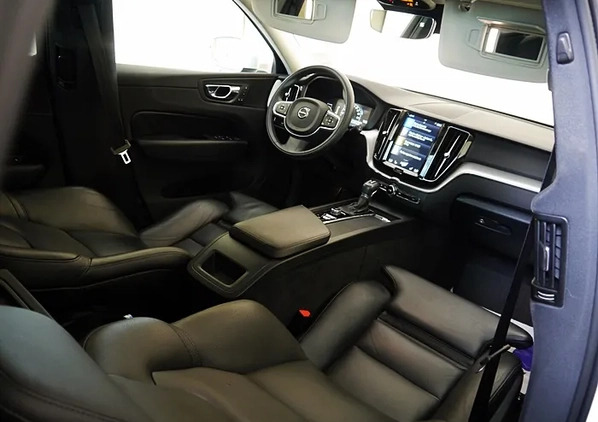 Volvo XC 60 cena 129900 przebieg: 78066, rok produkcji 2019 z Wejherowo małe 781